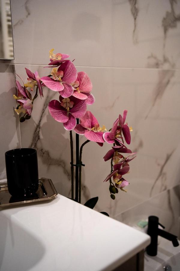 Luxury Cecilia Via Antonio Del Re 9 Tivoli Hotel Buitenkant foto
