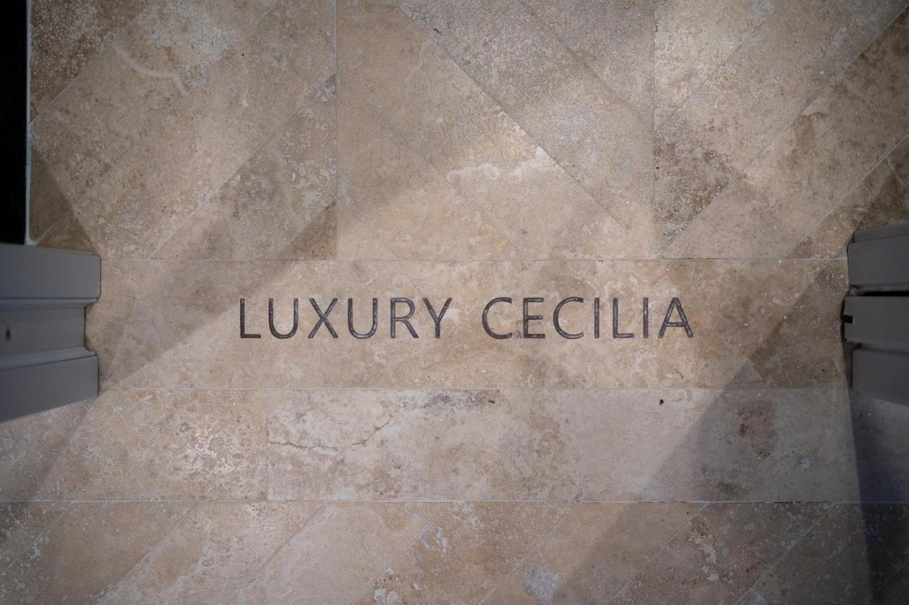 Luxury Cecilia Via Antonio Del Re 9 Tivoli Hotel Buitenkant foto