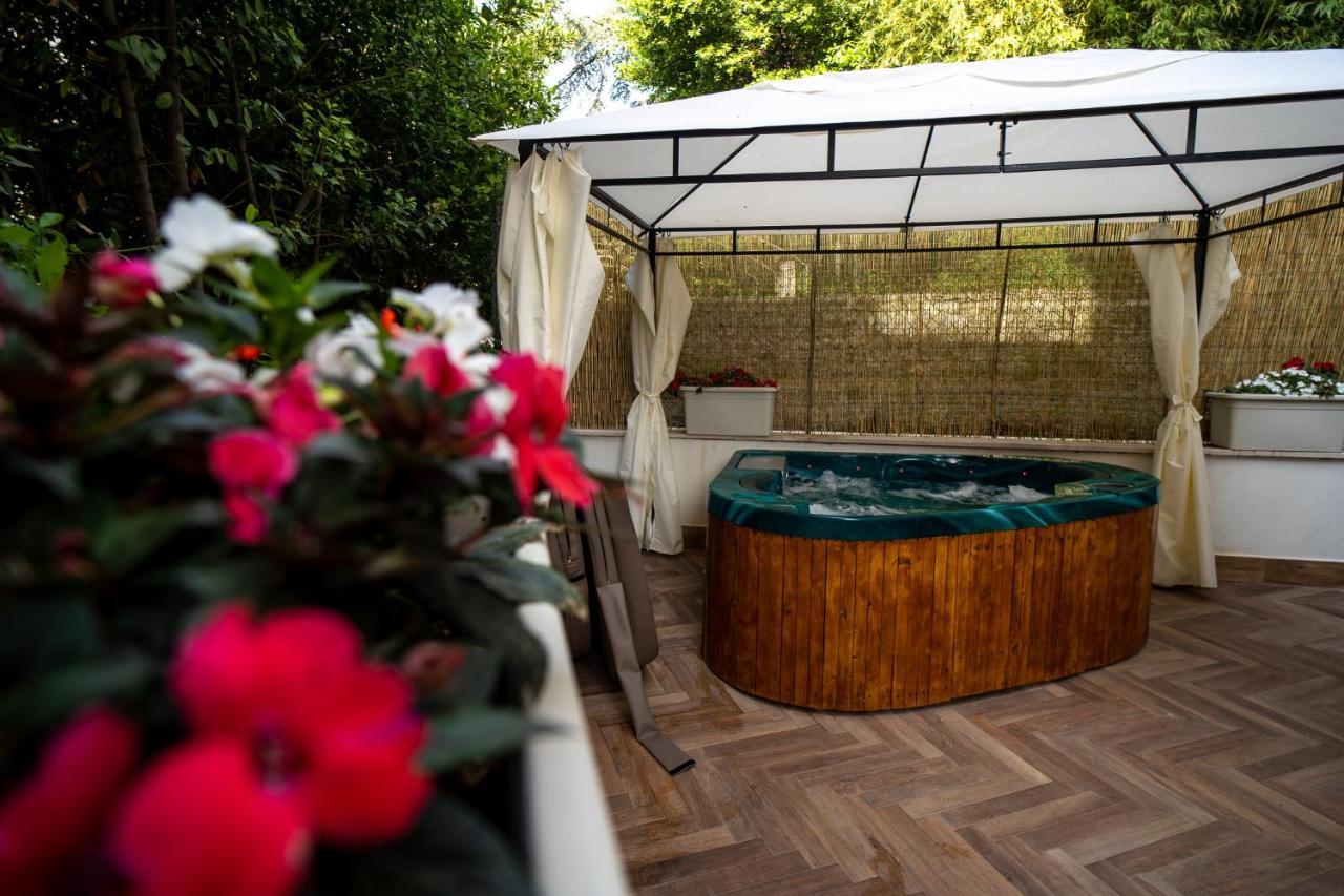 Luxury Cecilia Via Antonio Del Re 9 Tivoli Hotel Buitenkant foto