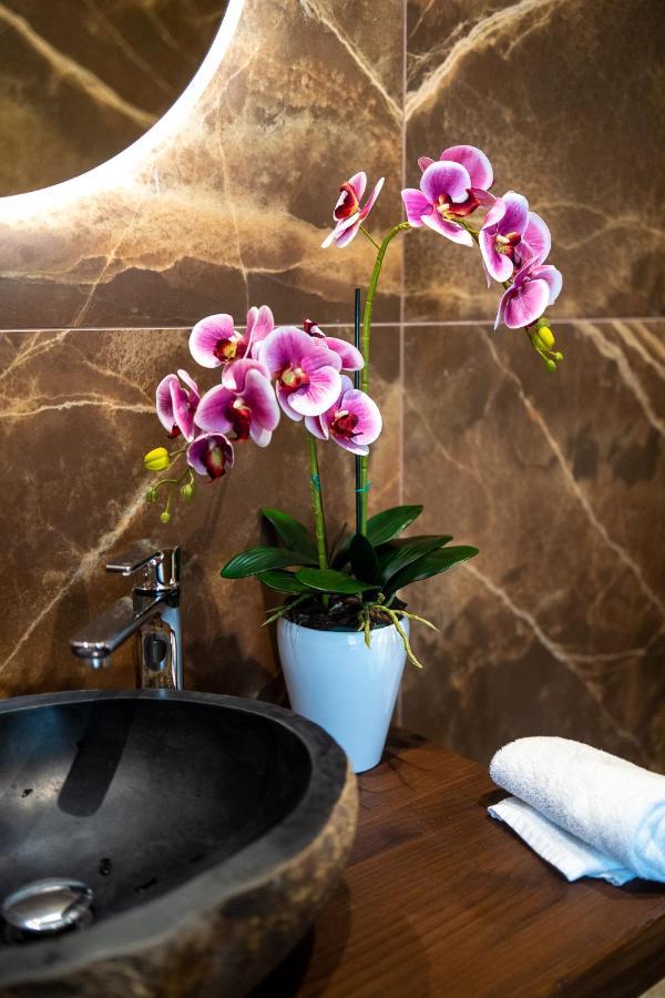 Luxury Cecilia Via Antonio Del Re 9 Tivoli Hotel Buitenkant foto
