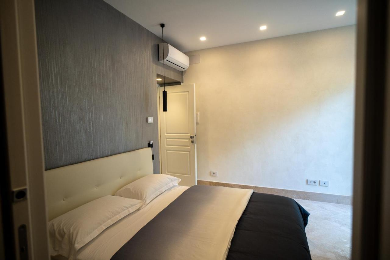 Luxury Cecilia Via Antonio Del Re 9 Tivoli Hotel Buitenkant foto