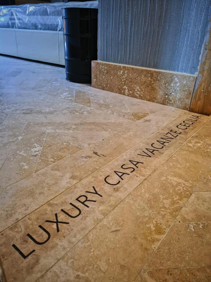 Luxury Cecilia Via Antonio Del Re 9 Tivoli Hotel Buitenkant foto