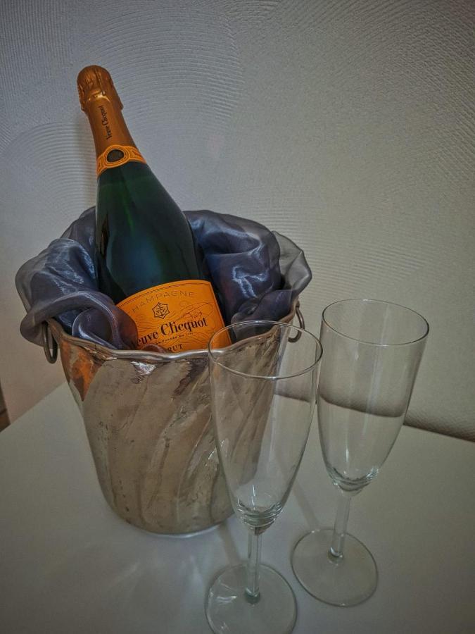 Luxury Cecilia Via Antonio Del Re 9 Tivoli Hotel Buitenkant foto