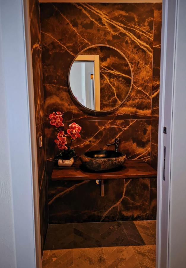 Luxury Cecilia Via Antonio Del Re 9 Tivoli Hotel Buitenkant foto